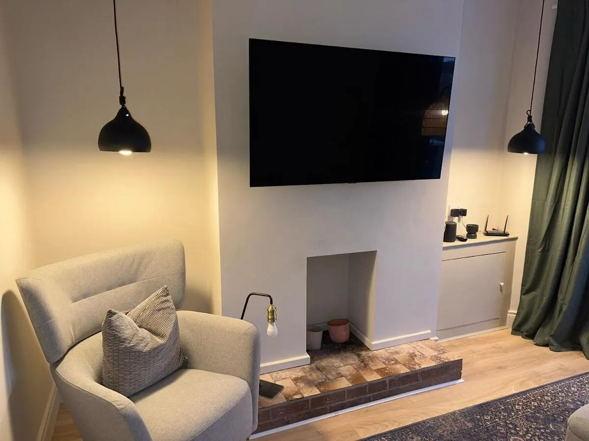 Central And Stylish Belfast City Home Holiday home